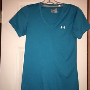 Lot of 2 Under armour shirts size small